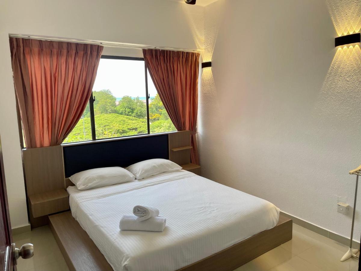 The Ferringhi Sea View At Sri Sayang Apartment บาตูเฟอริงกี ภายนอก รูปภาพ