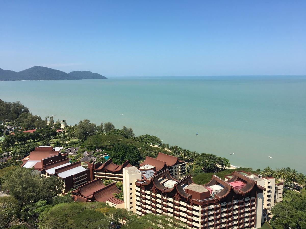 The Ferringhi Sea View At Sri Sayang Apartment บาตูเฟอริงกี ภายนอก รูปภาพ